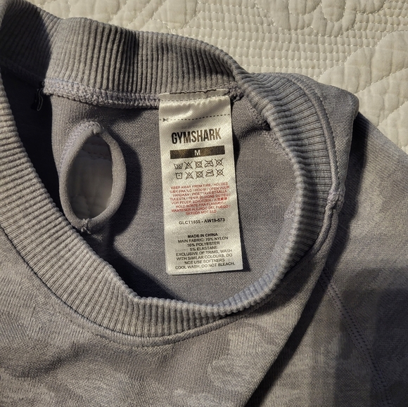 Gymshark camo seamless long sleeve crop top sz m - Picture 2 of 3